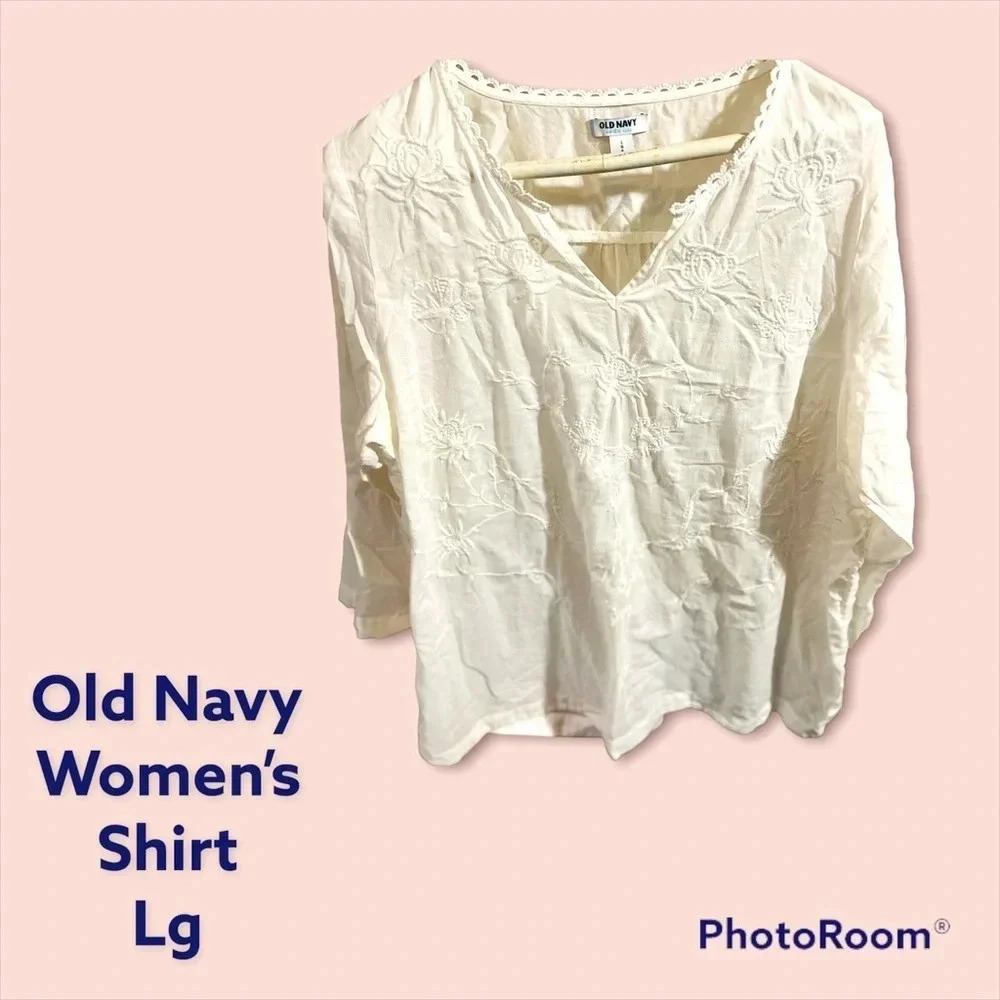 Pretty White Old Navy Large Shirt